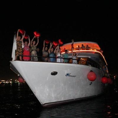 Dinner Cruise Boat
